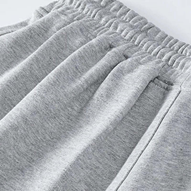 Men's Summer Outdoor Shorts Are Perfect for Sports Such As Fishing and Basketball