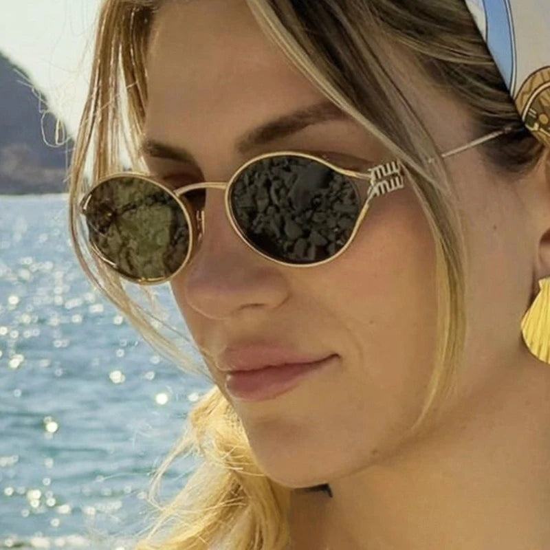 Hollow-Out Oval Sunglasses, Layered Clip-On Design, Y2K Retro Style, Fashion Statement for Photo Poses
