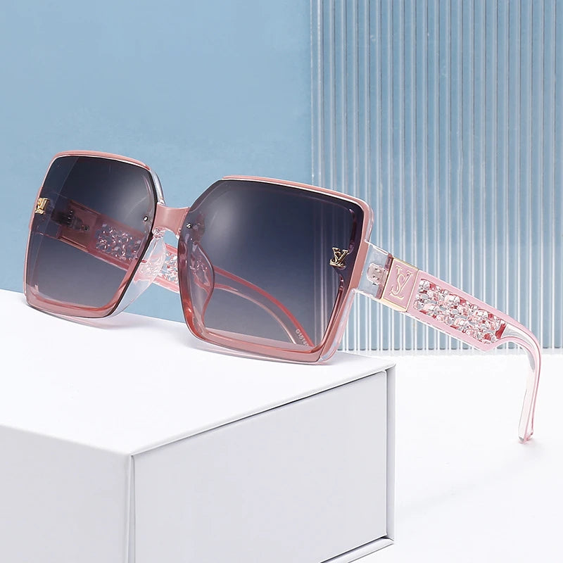 1PCS Square Large Frame Sunglasses with Hollow Letter Decoration Arm Patterns Unisex Fashionable Sunscreen Glasses