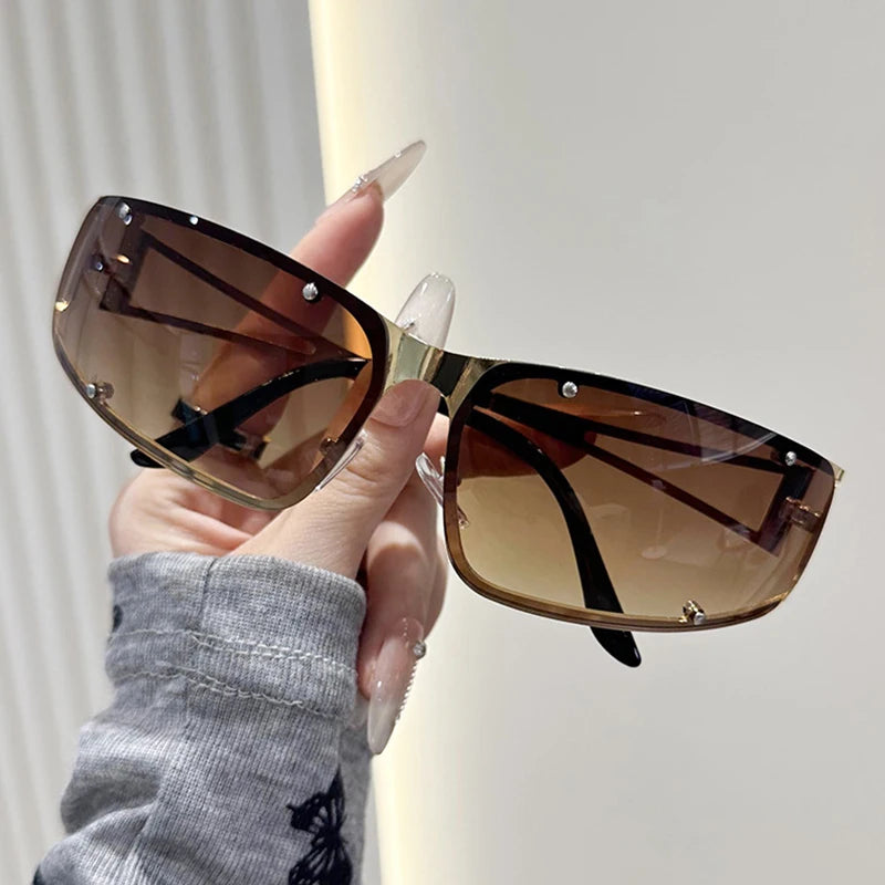Women's Fashion Hollow Sunglasses Retro New Personality Street Photo Sun Glasses y2k Steampunk Luxury Clear Lens Trending Shades
