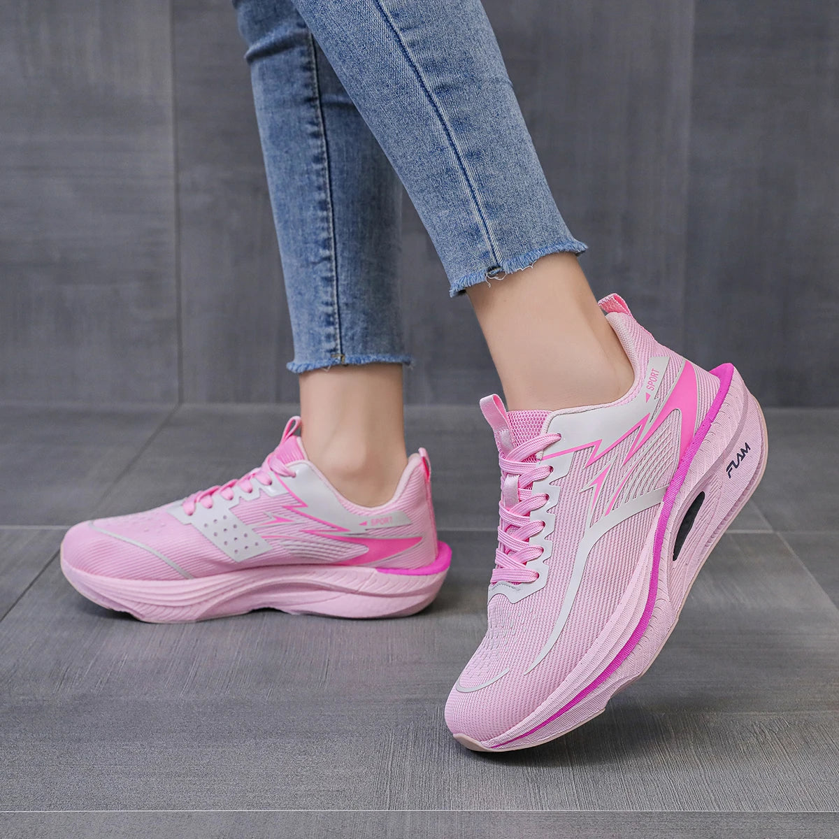 Mens Running Shoes 2026 New Professional Cushioned Breathable Marathon Fashion Sports Training Kightweight Sneakers for Man